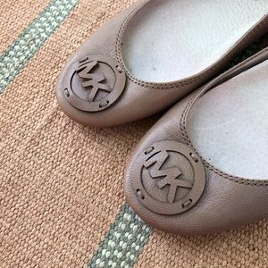 Michael Kors Round Toe Moccasin Leather Logo Flats